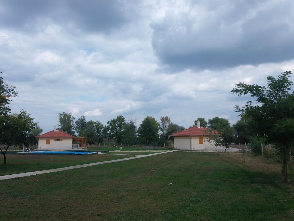 Pusztaeldorado Tiszagyenda Экстерьер фото